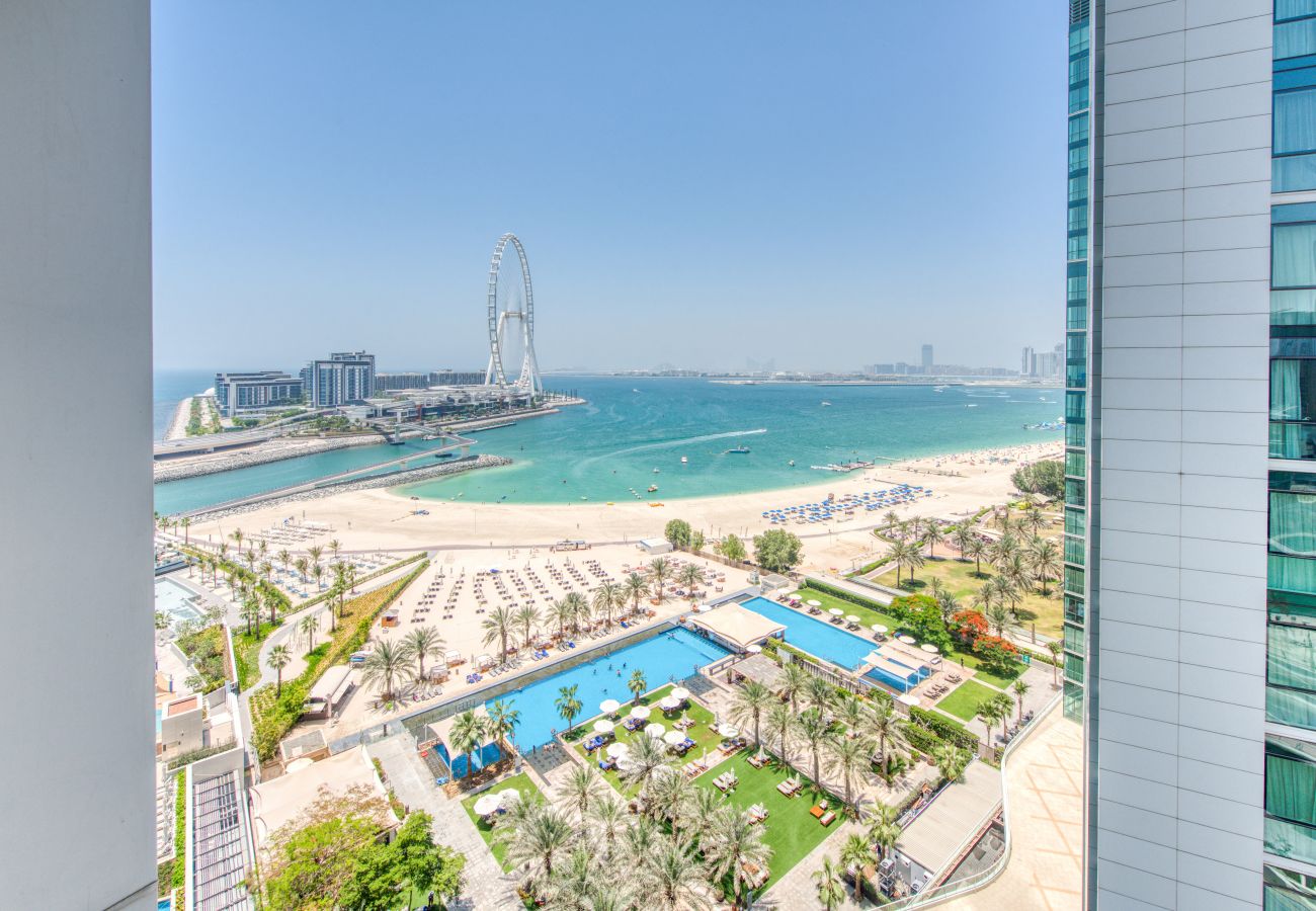 Apartment in Dubai - Luxury Sea View 3BR + Maid Apt. at the Address JBR