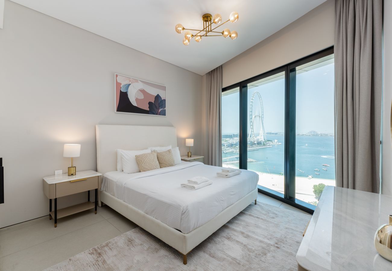 Apartment in Dubai - Luxury Sea View 3BR + Maid Apt. at the Address JBR