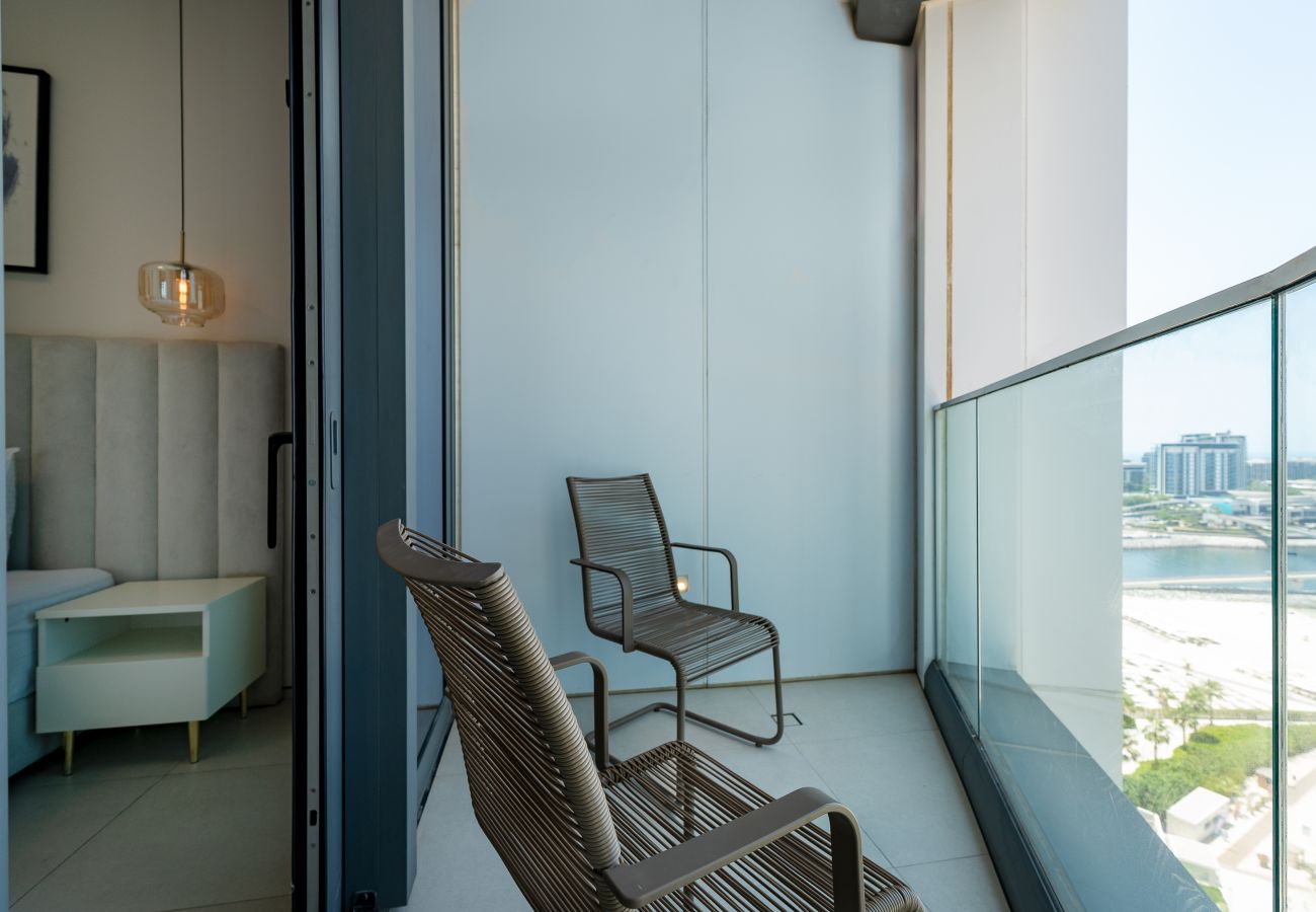 Apartment in Dubai - Luxury Sea View 3BR + Maid Apt. at the Address JBR