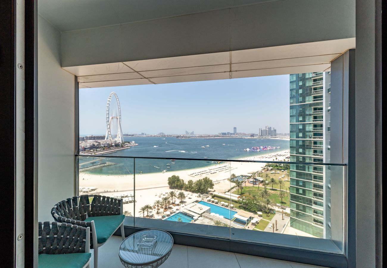 Apartment in Dubai - Luxury Sea View 3BR + Maid Apt. at the Address JBR