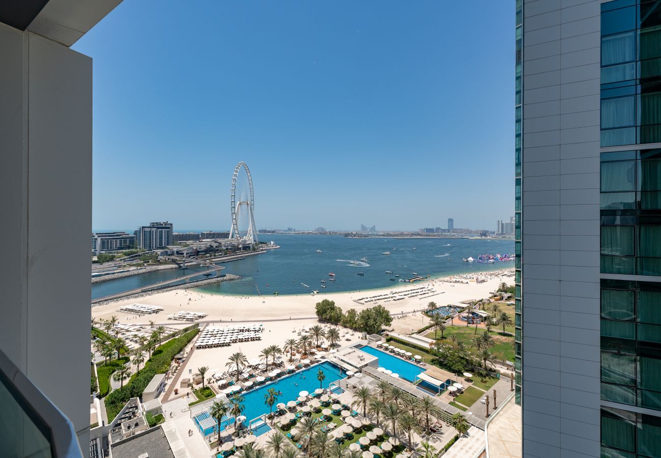 Apartment in Dubai - Luxury Sea View 3BR + Maid Apt. at the Address JBR