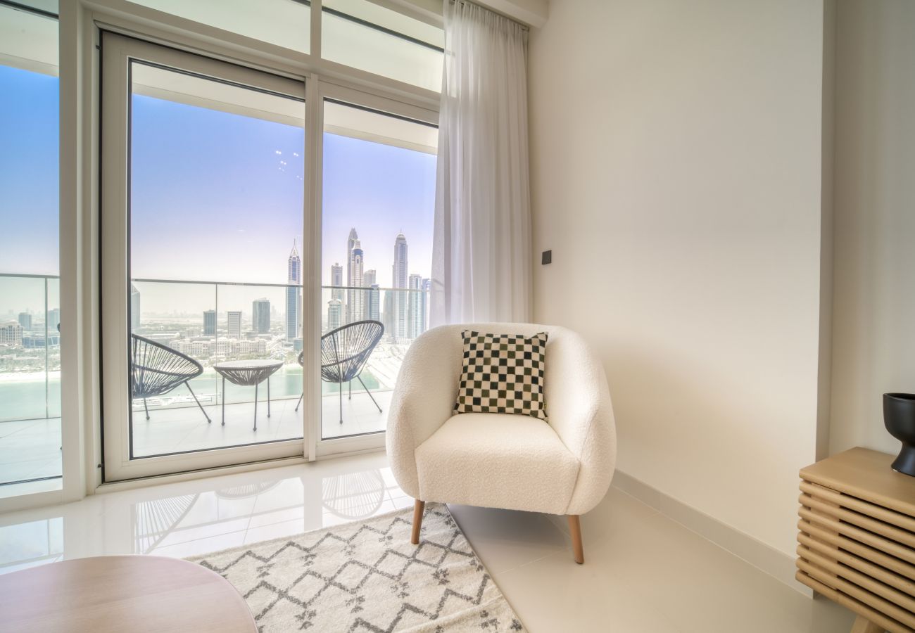 Apartment in Dubai - Lavish 2BR with Spectacular Sea View