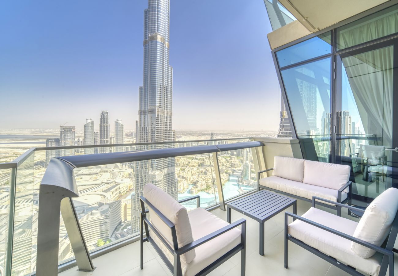 Apartment in Dubai - Contemporary Apt with Burj Khalifa View