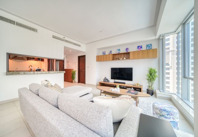 Apartment in Dubai - Spacious apartment with Marina Views