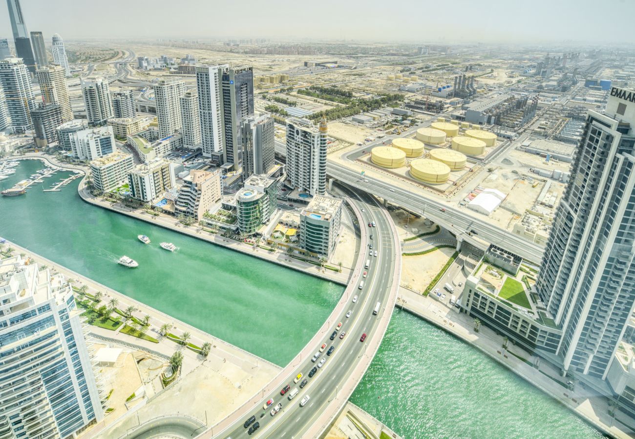 Apartment in Dubai - Deluxe Marina View Apartment in Address JBR 