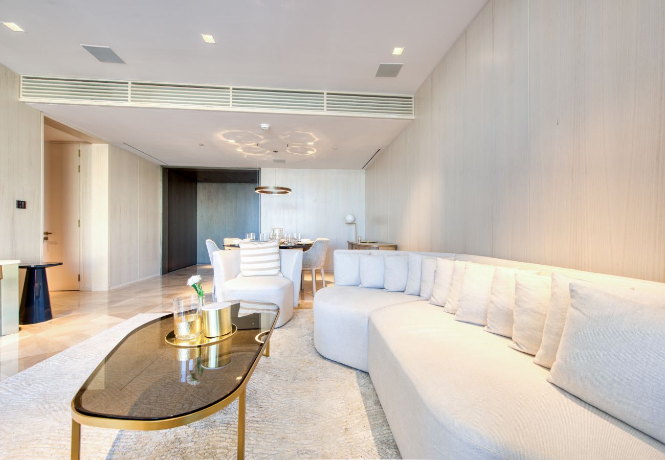 Apartment in Dubai - Vibrant Getaway in a Classy Palm Jumeirah Apt