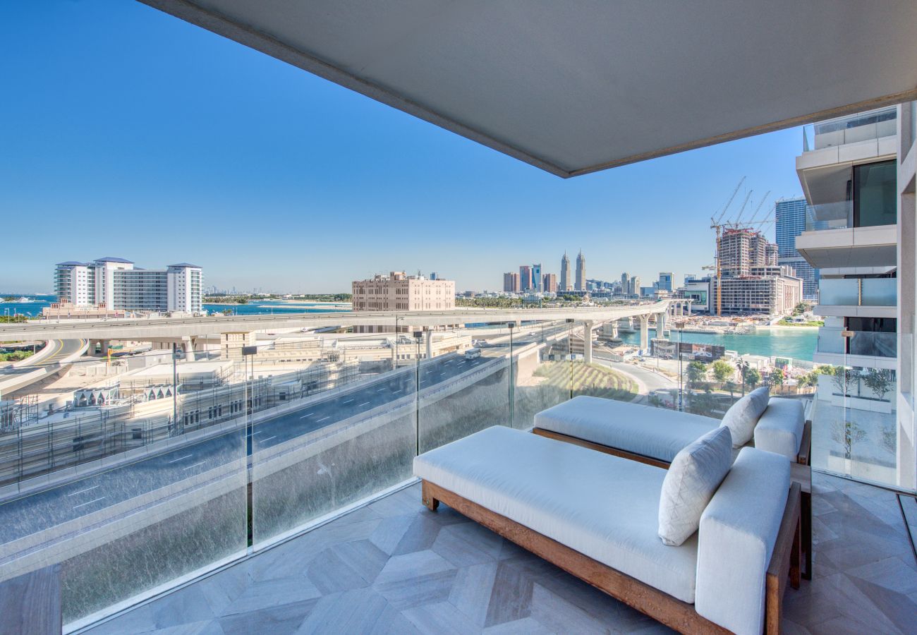 Apartment in Dubai - Vibrant Getaway in a Classy Palm Jumeirah Apt