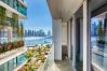 Apartment in Dubai - Vibrant Getaway in a Classy FIVE Palm Jumeirah Apt