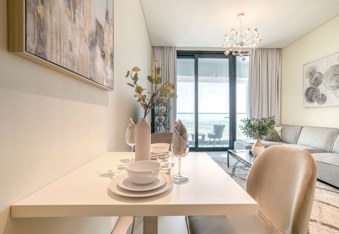 Apartment in Dubai - Urbane Space w/ Private Balcony at Address JBR
