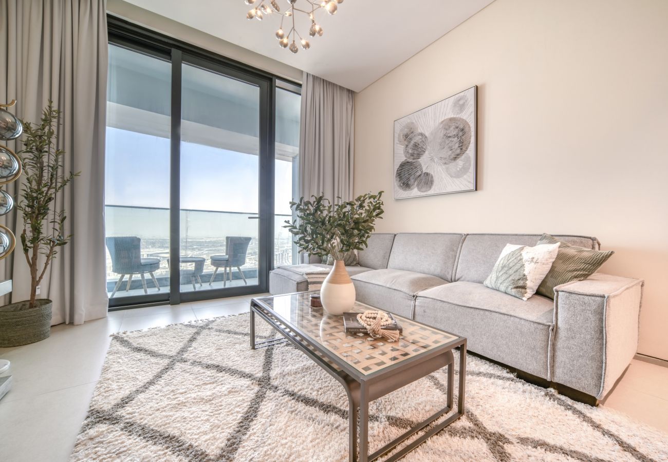 Apartment in Dubai - Urbane Space w/ Private Balcony at Address JBR