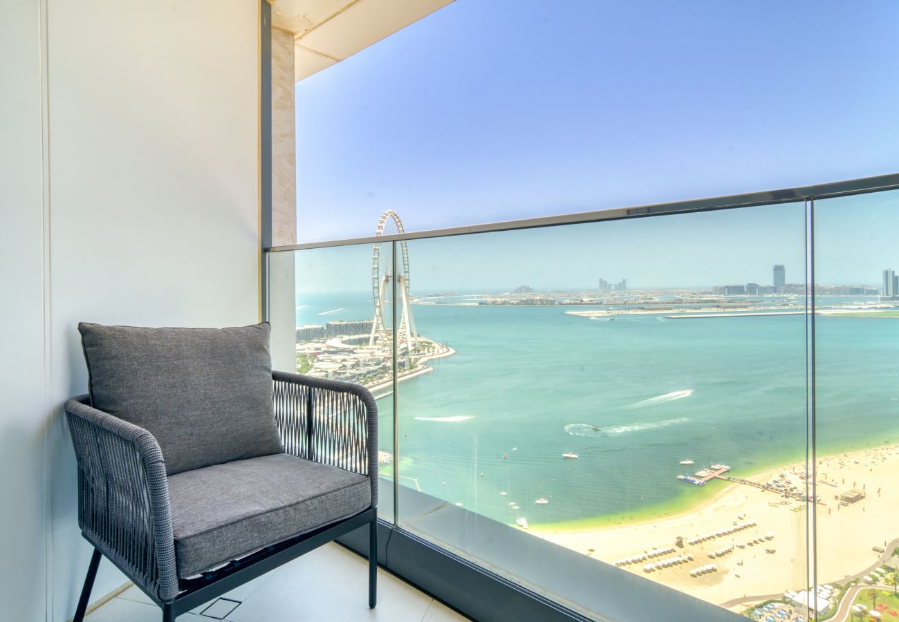 Apartment in Dubai - Serene Beachfront & Ain Dubai View at Address JBR