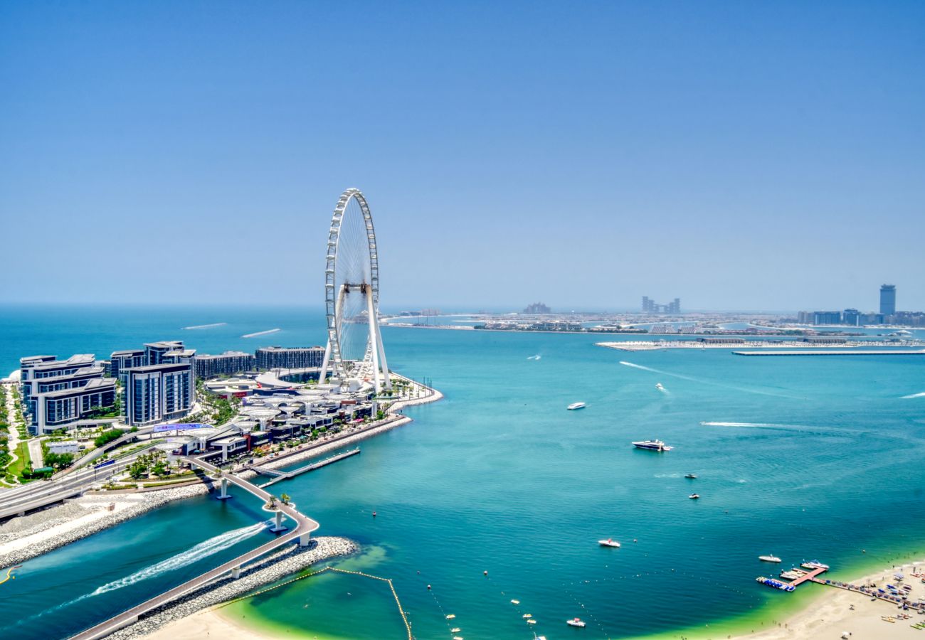 Apartment in Dubai - Serene Beachfront & Ain Dubai View at Address JBR