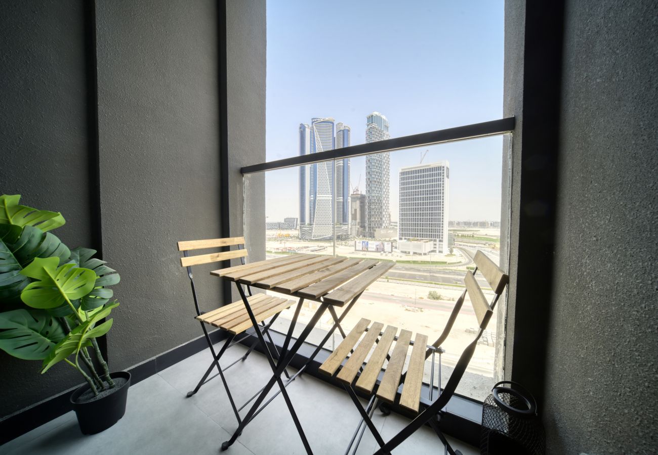 Studio in Dubai - Modern Apt Near Dubai Mall w/ City View Balcony