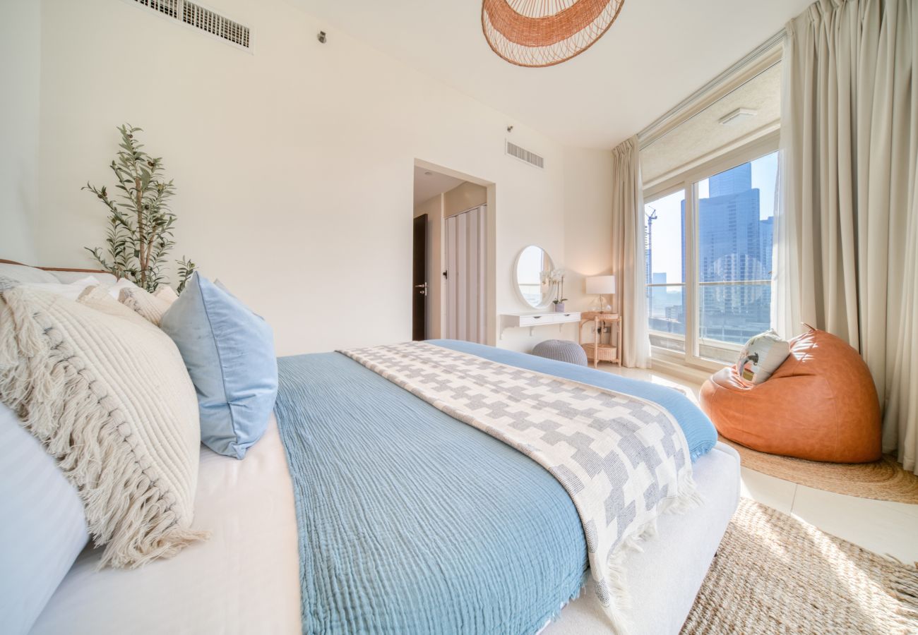 Apartment in Abu Dhabi - Reem Island Beach Escape w/ Stellar Balcony Views