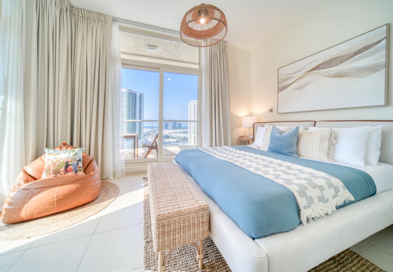 Apartment in Abu Dhabi - Reem Island Beach Escape w/ Stellar Balcony Views