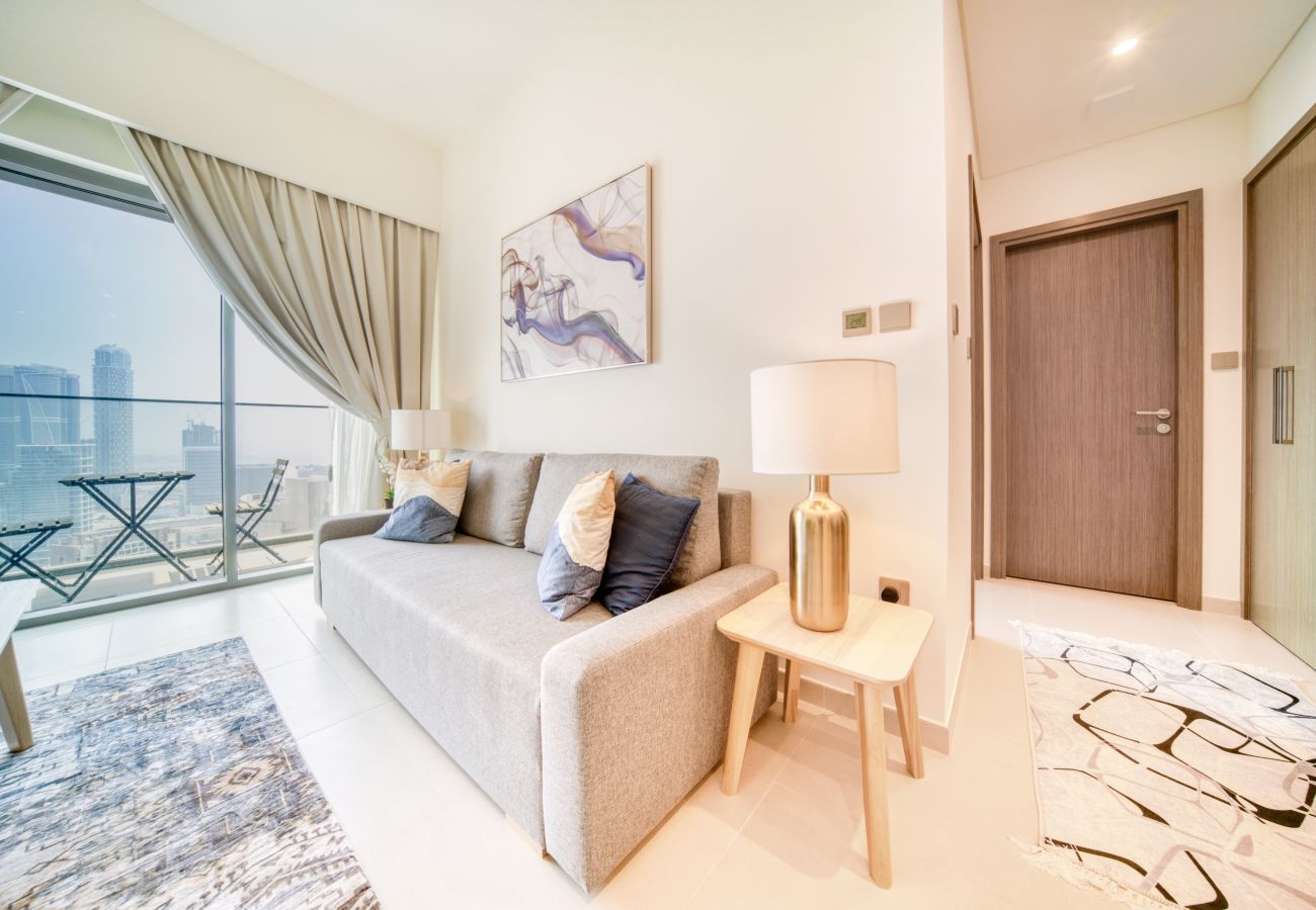 Apartment in Dubai - City Lights and Luxury Living, Close to Dubai Mall