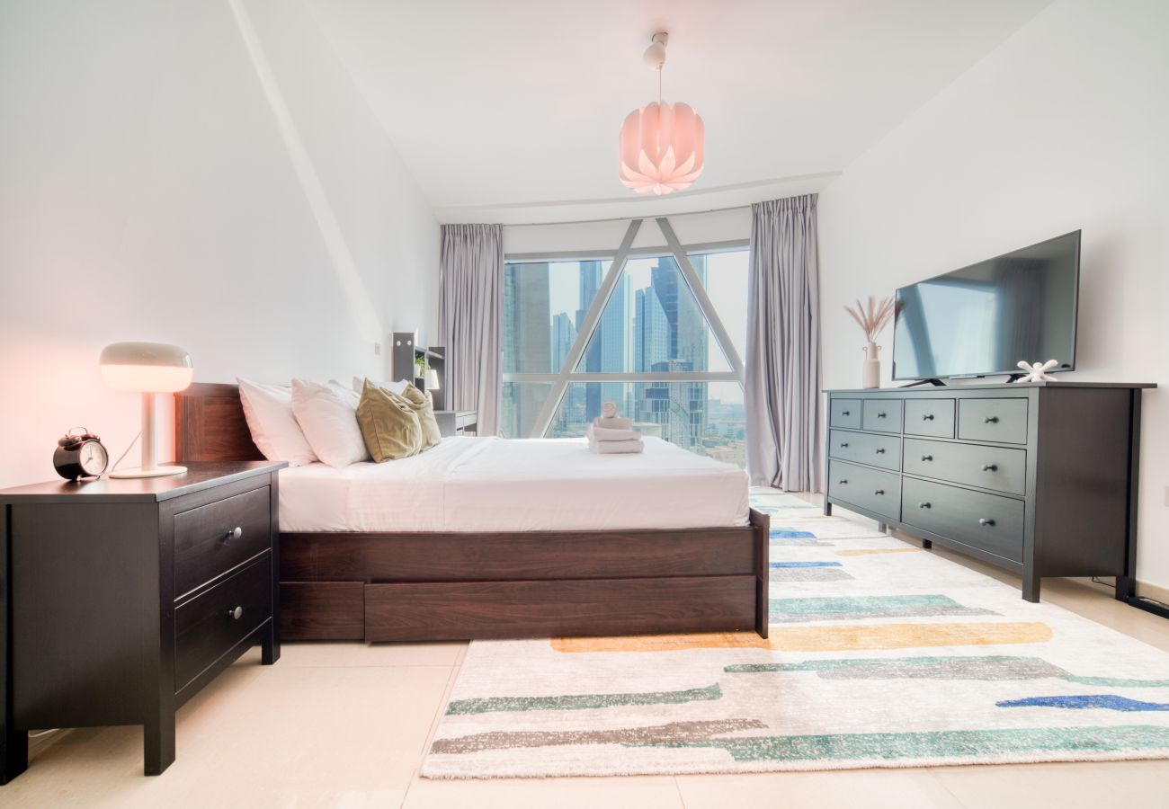 Apartment in Dubai - DIFC Elegance: Your Cityscape Retreat