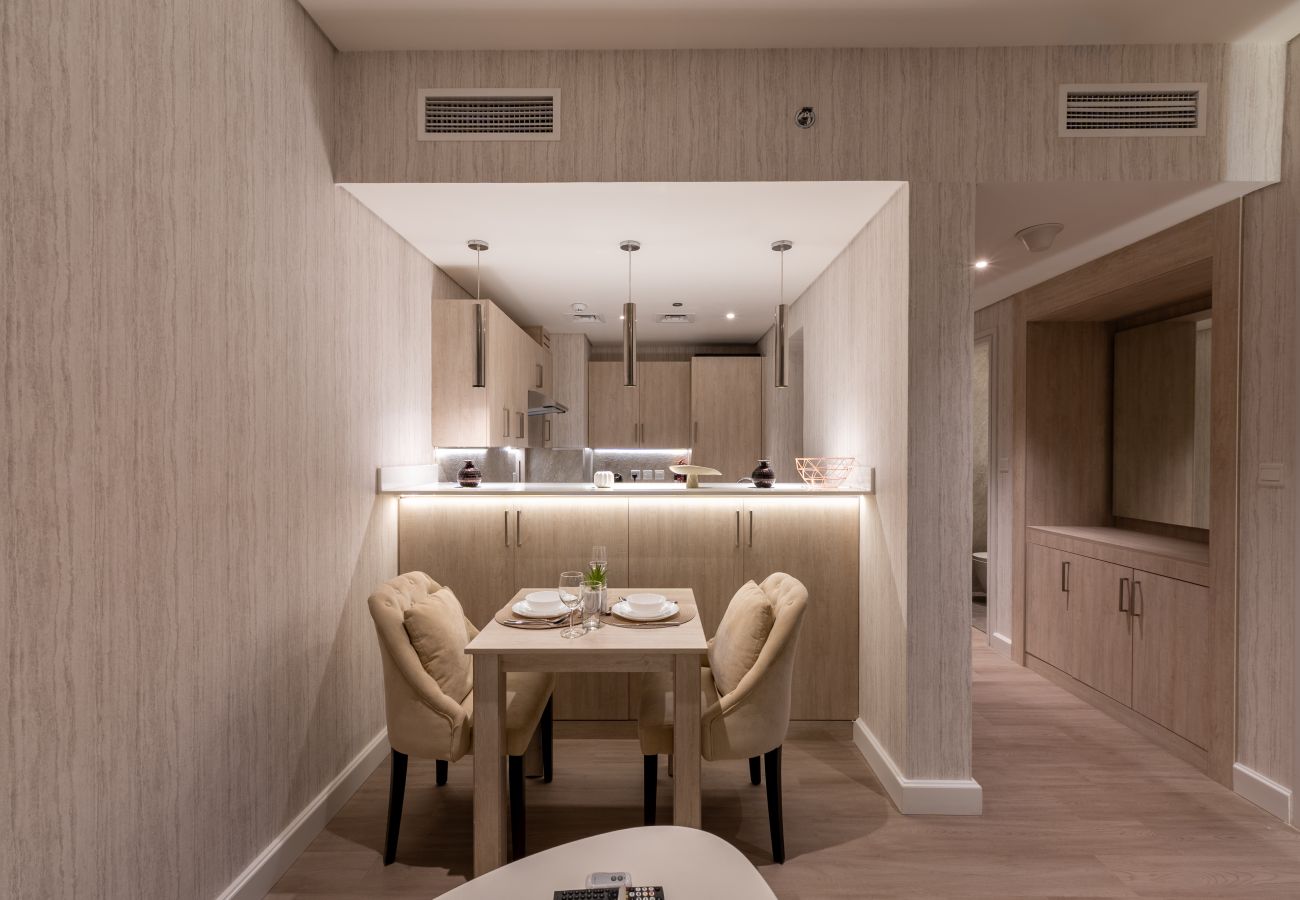 Apartment in Dubai - Prestigious 1BR Escape at The Palm