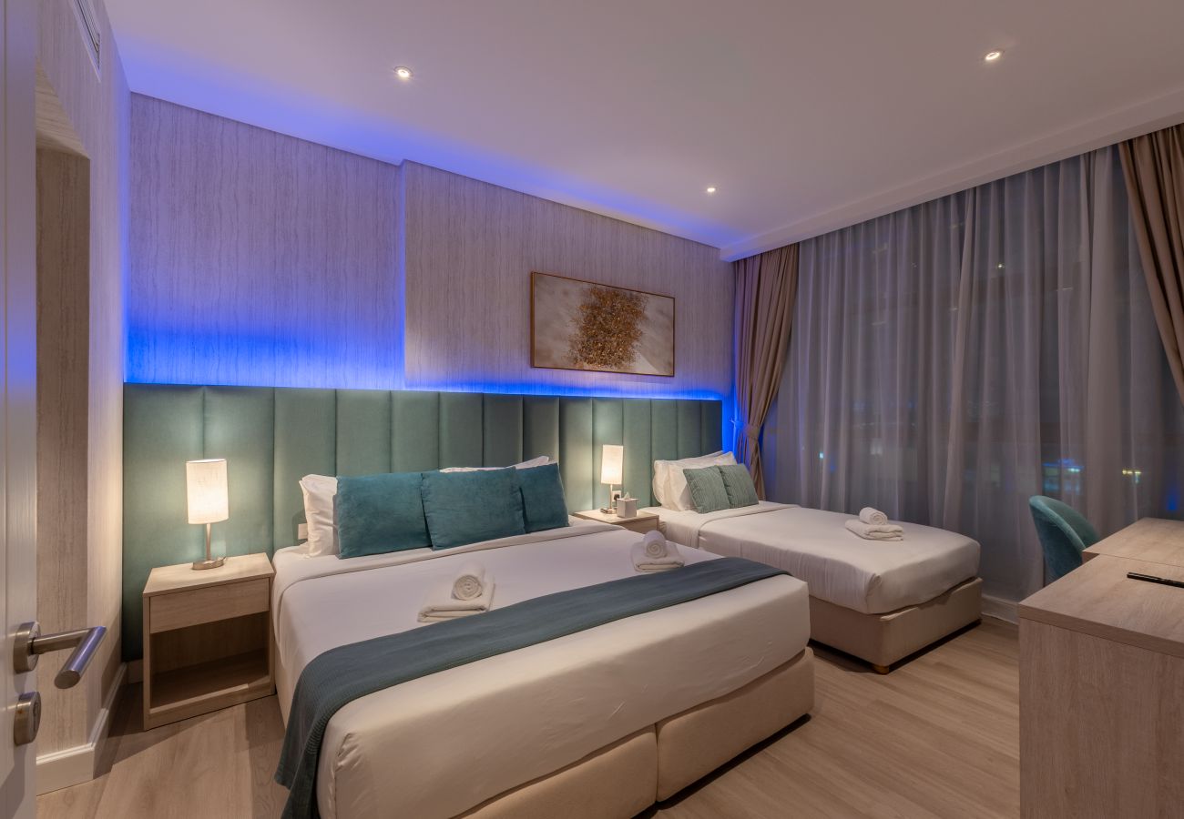Apartment in Dubai - Prestigious 1BR Escape at The Palm