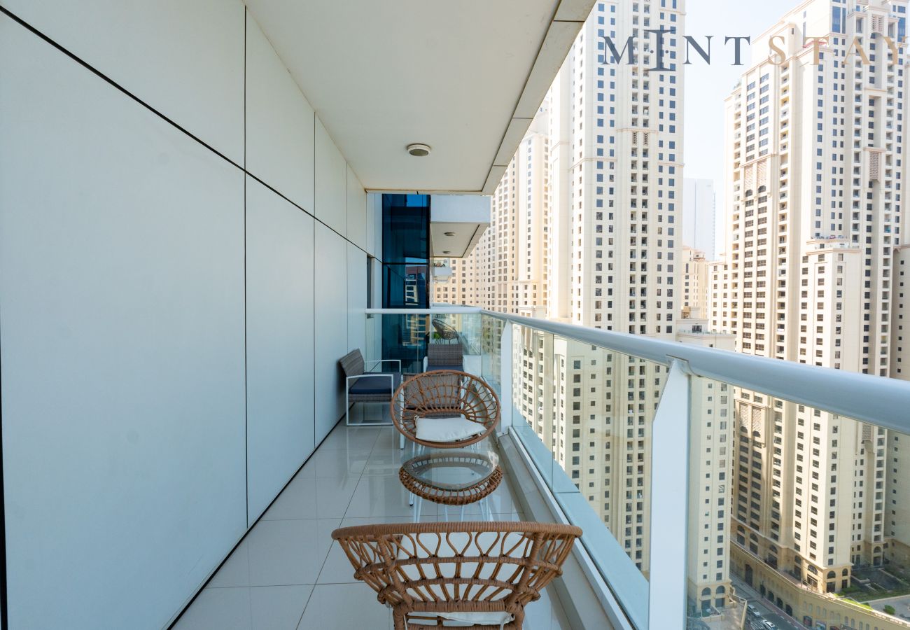 Apartment in Dubai - Premium 2BR Apt w/ Marina Views