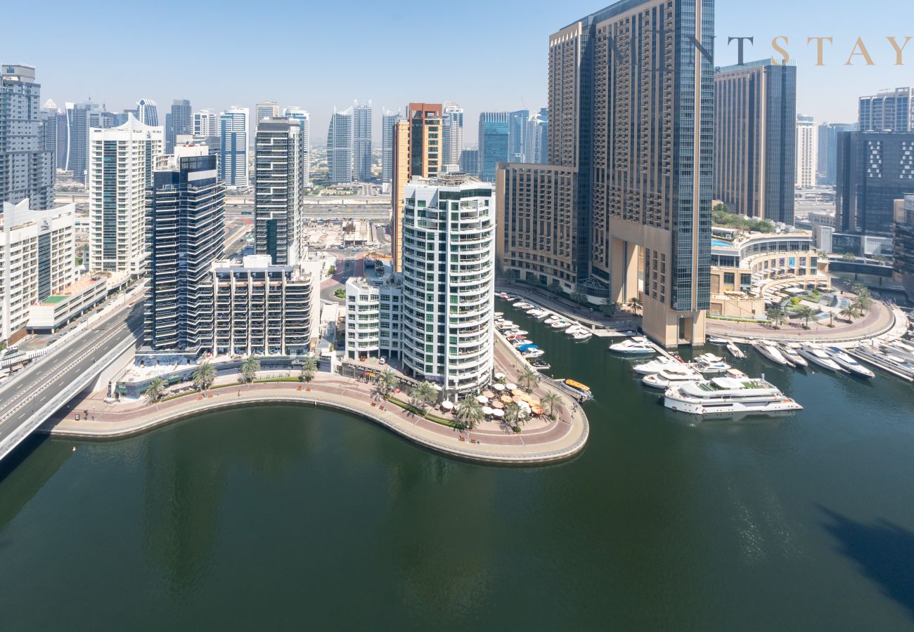 Apartment in Dubai - Premium 2BR Apt w/ Marina Views