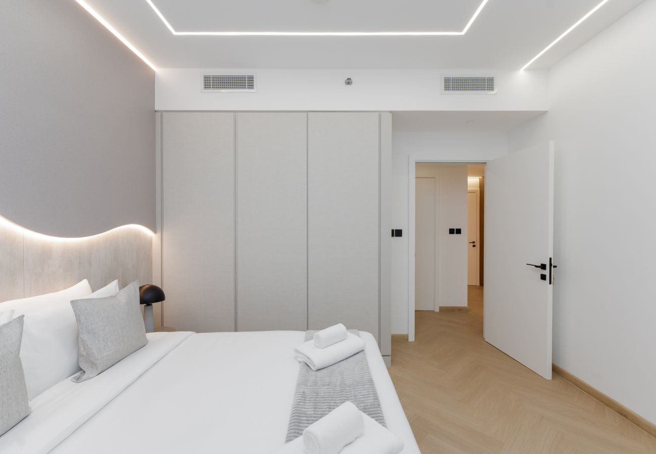 Apartment in Dubai - Lavish 2BR with Spectacular Sea Views