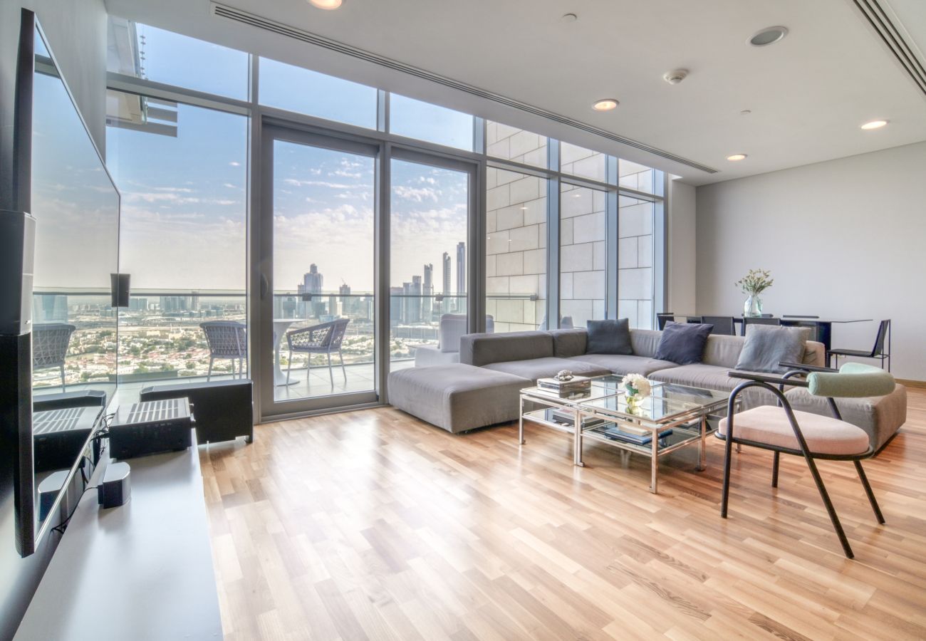 Apartment in Dubai - Prime DIFC Duplex with Iconic Skyline Views