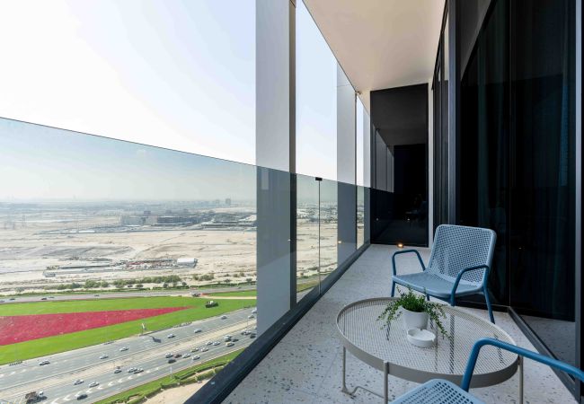 Apartment in Dubai - Sleek 1BR w/ Balcony in Business Bay