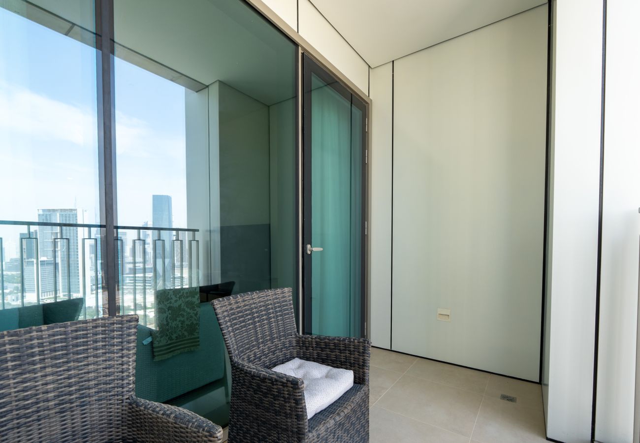 Apartment in Dubai - Elegant 1BR Apt, Steps Away from Dubai Mall