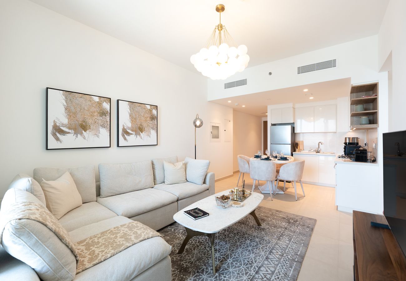 Apartment in Dubai - Elegant 1BR Apt, Steps Away from Dubai Mall