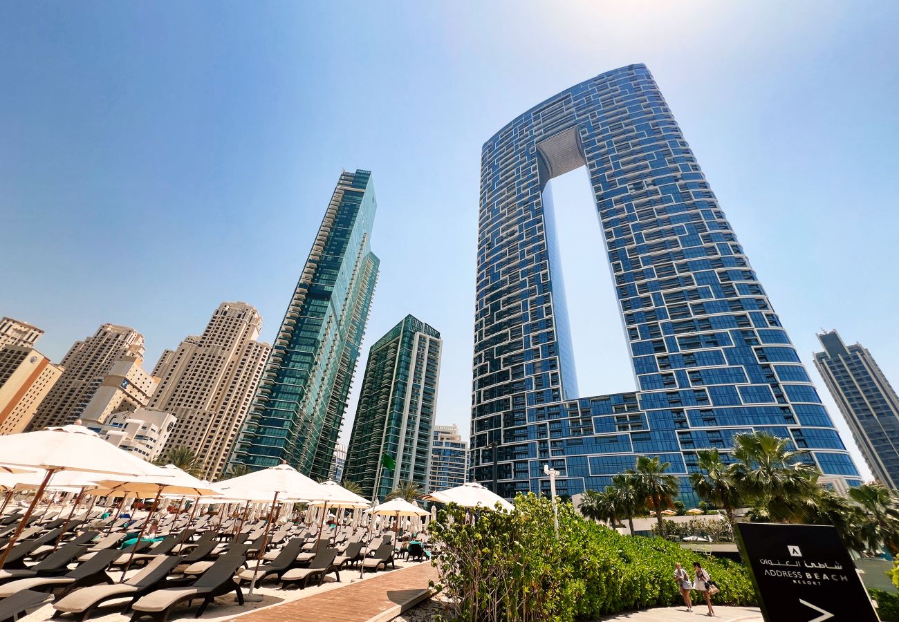 Apartment in Dubai - Modern 3BR w/ Beach Access at Address JBR