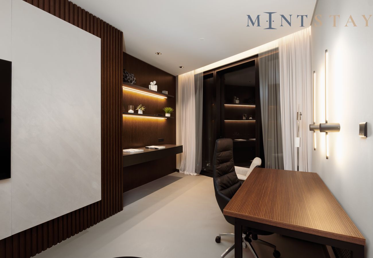 Apartment in Dubai - Modern 4BR+M w/ Beach Access at Address JBR