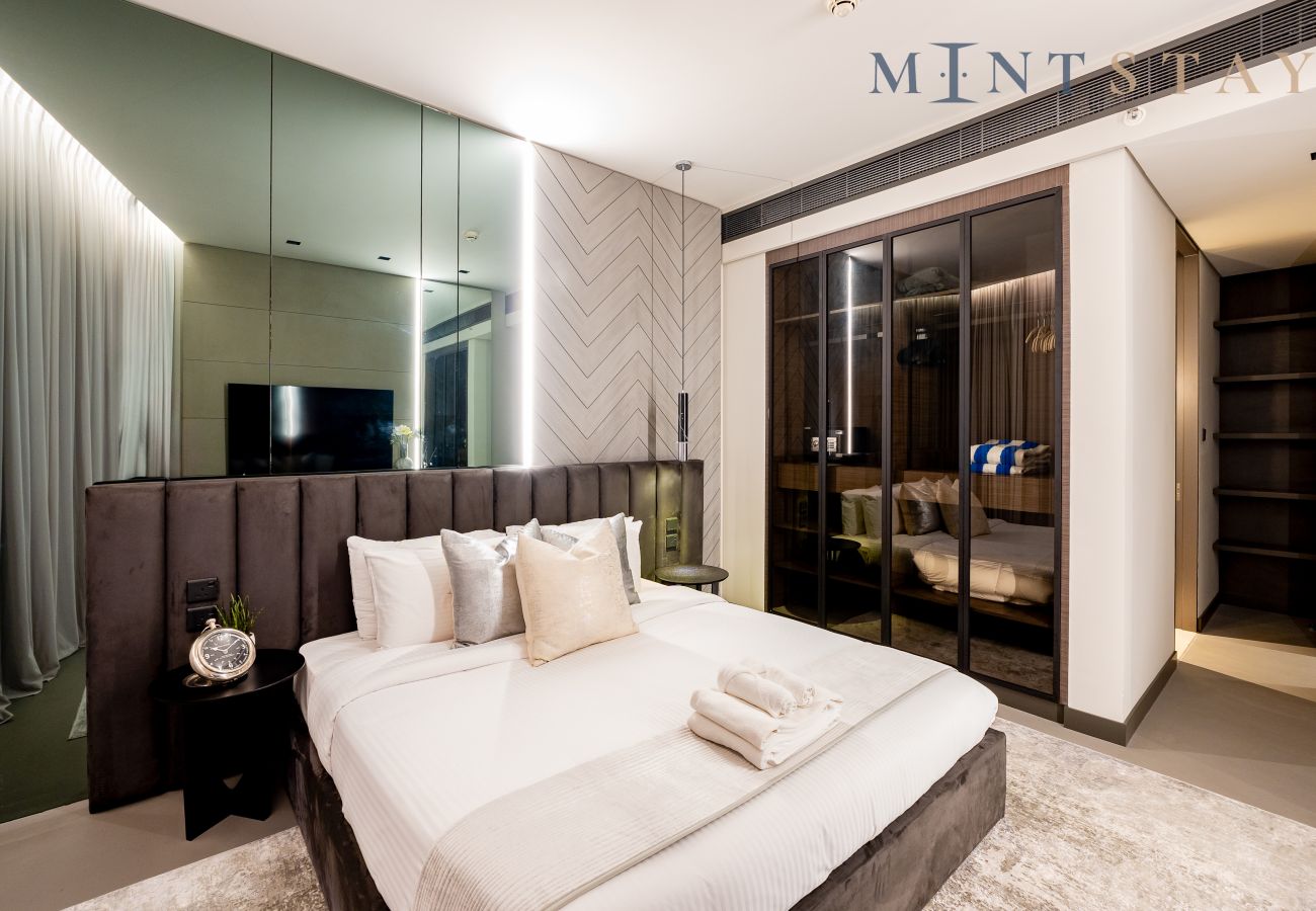 Apartment in Dubai - Modern 4BR+M w/ Beach Access at Address JBR