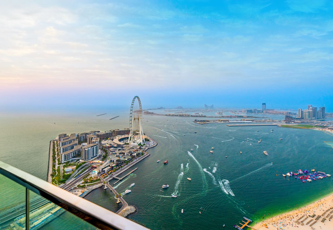 Apartment in Dubai - Modern 4BR+M w/ Beach Access at Address JBR