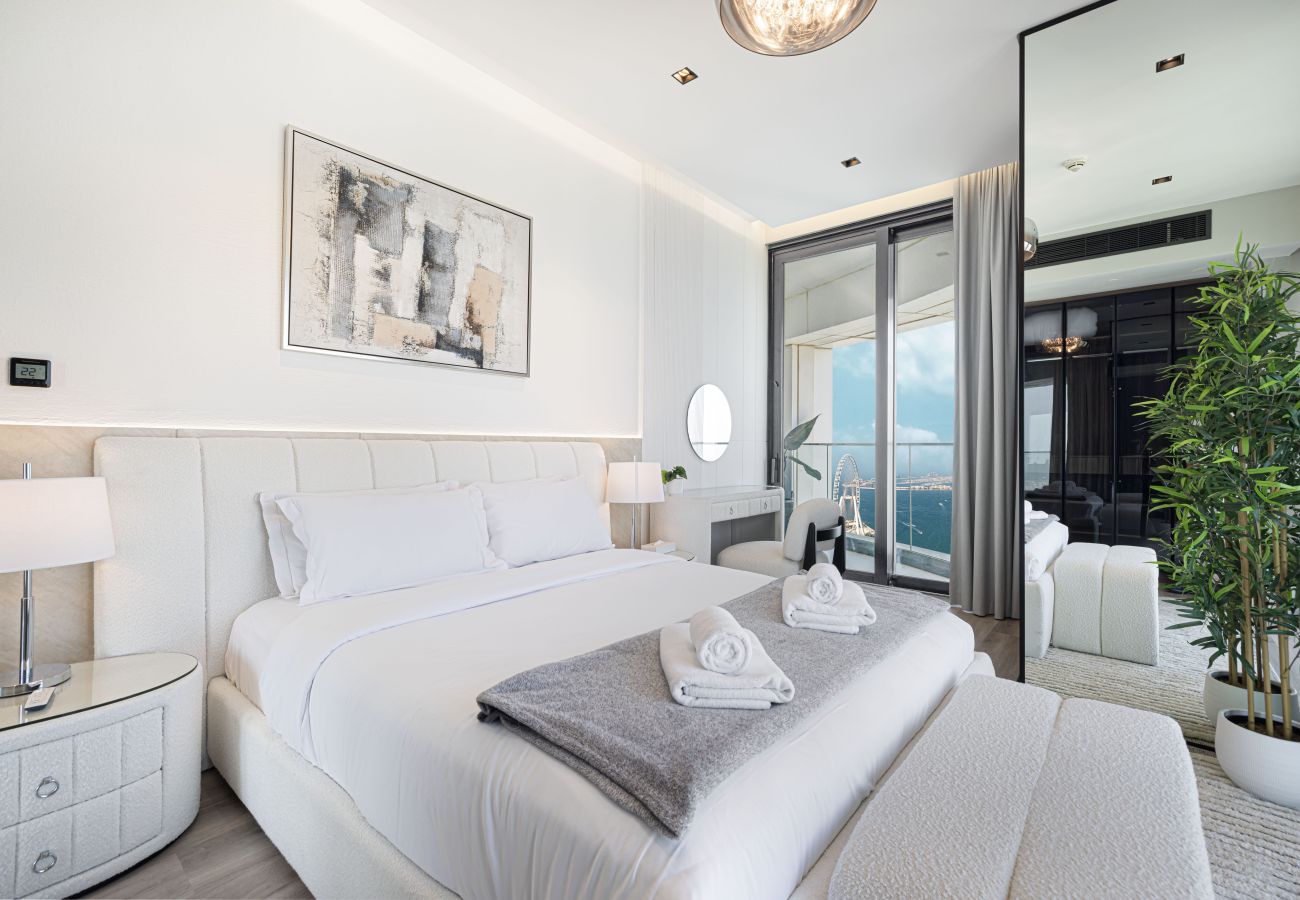Apartment in Dubai - Modern 4BR+M w/ Beach Access at Address JBR