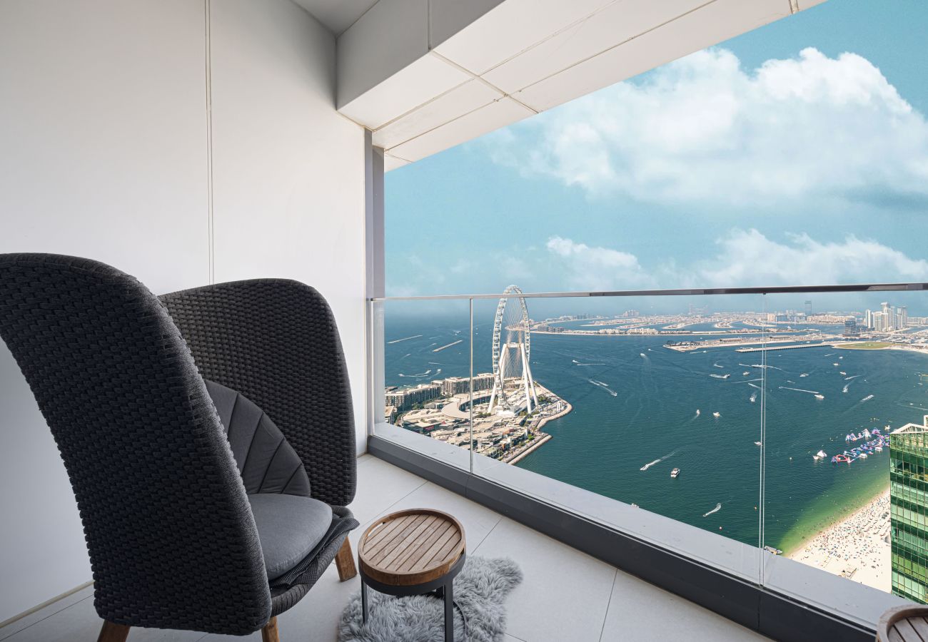 Apartment in Dubai - Modern 4BR+M w/ Beach Access at Address JBR