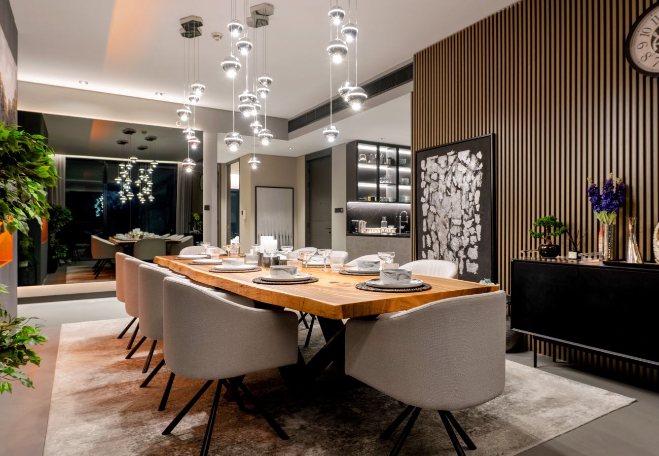 Apartment in Dubai - Modern 4BR+M w/ Beach Access at Address JBR