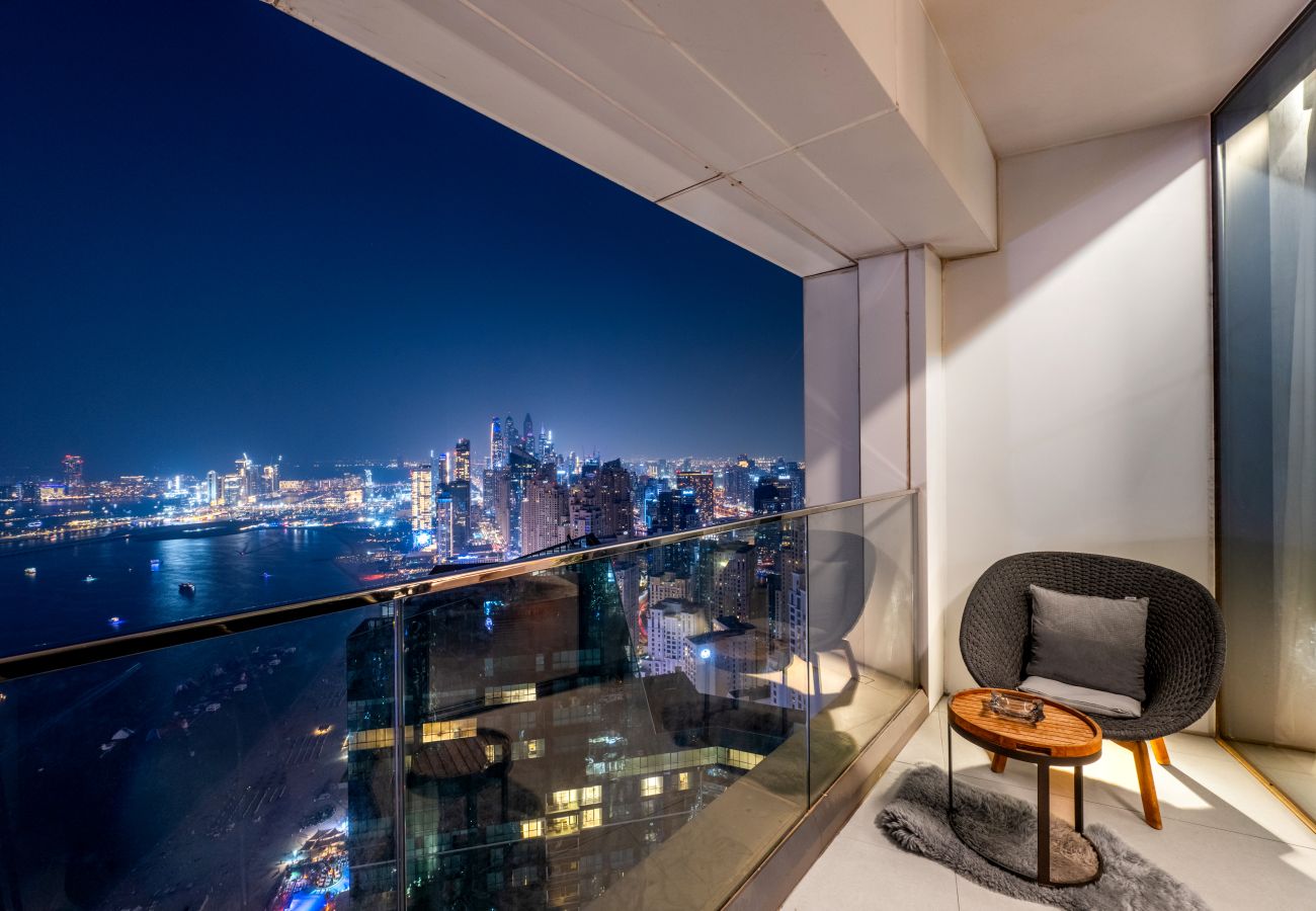 Apartment in Dubai - Modern 4BR+M w/ Beach Access at Address JBR