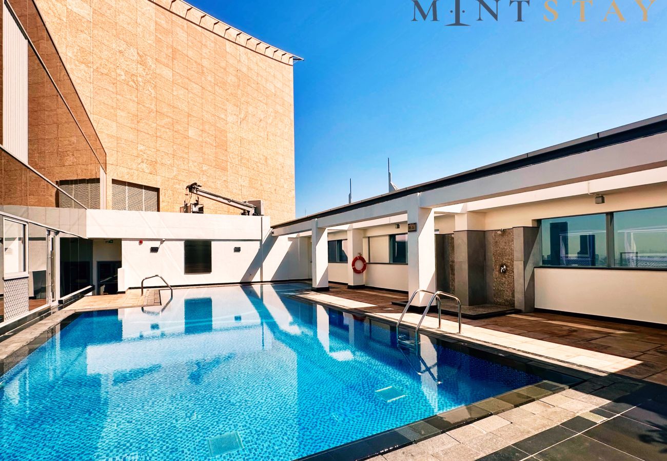 Studio in Dubai - Minimalist DIFC Studio w/ Pool & Gym