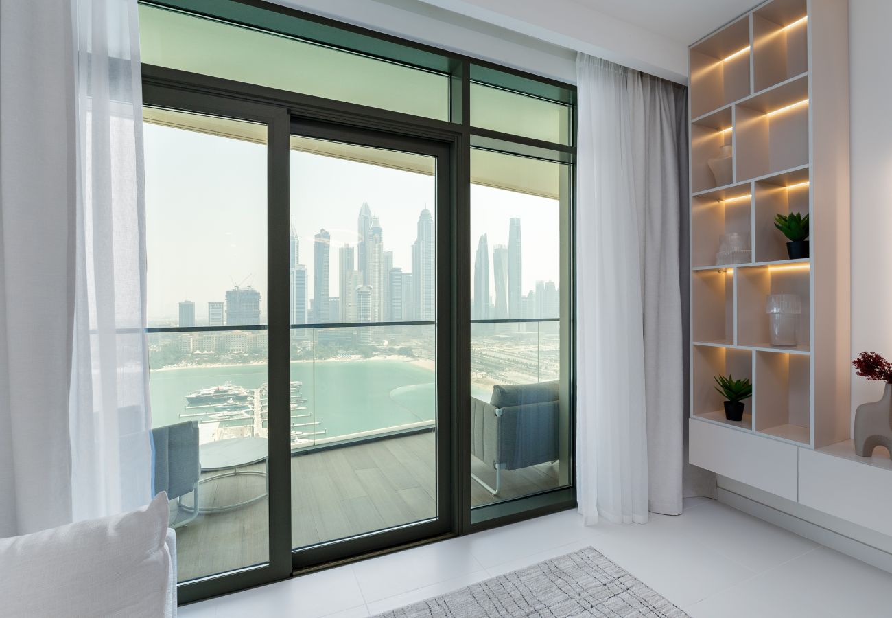 Apartment in Dubai - Modern 2BR Emaar Beachfront w/ Pvt Beach Access