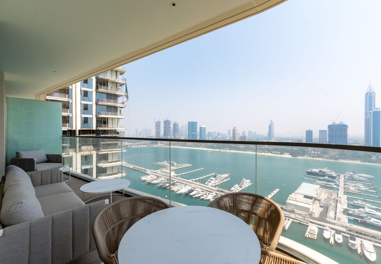 Apartment in Dubai - Modern 2BR Emaar Beachfront w/ Pvt Beach Access