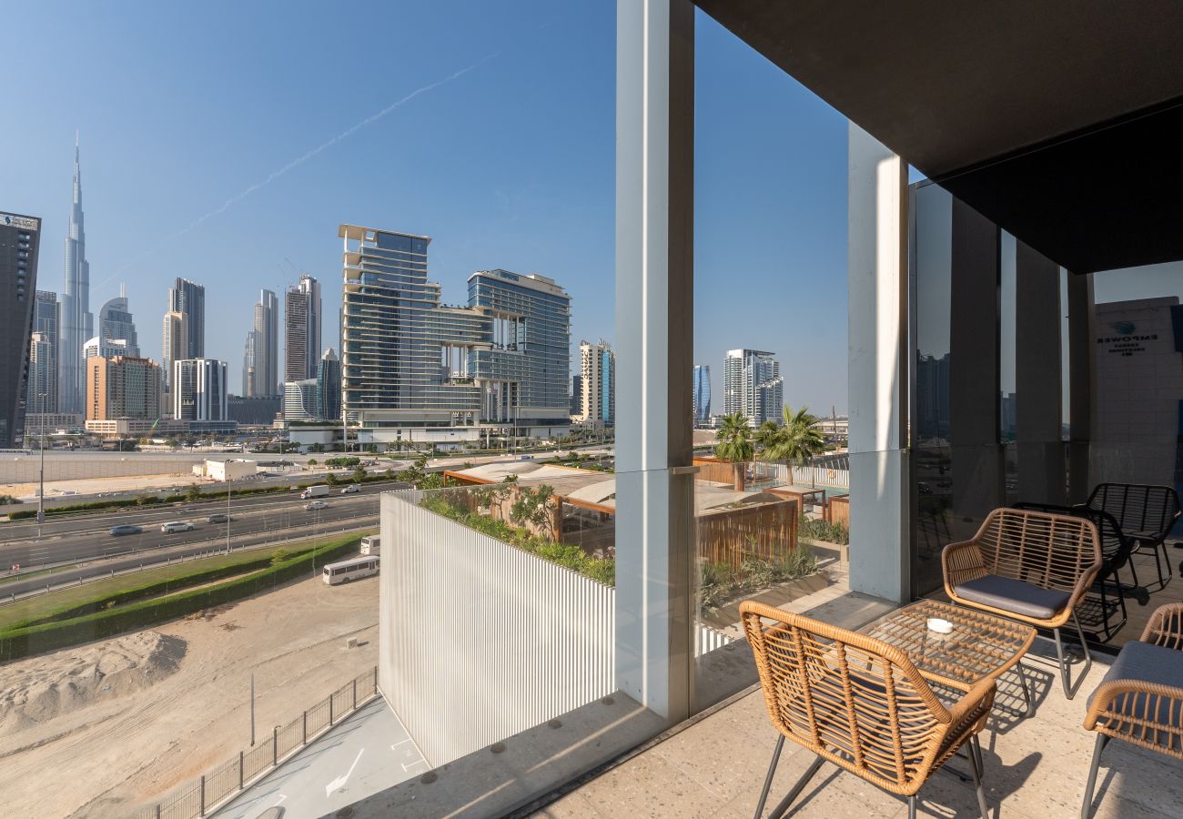 Studio in Dubai -  Chic Studio w/ Burj Khalifa View Balcony