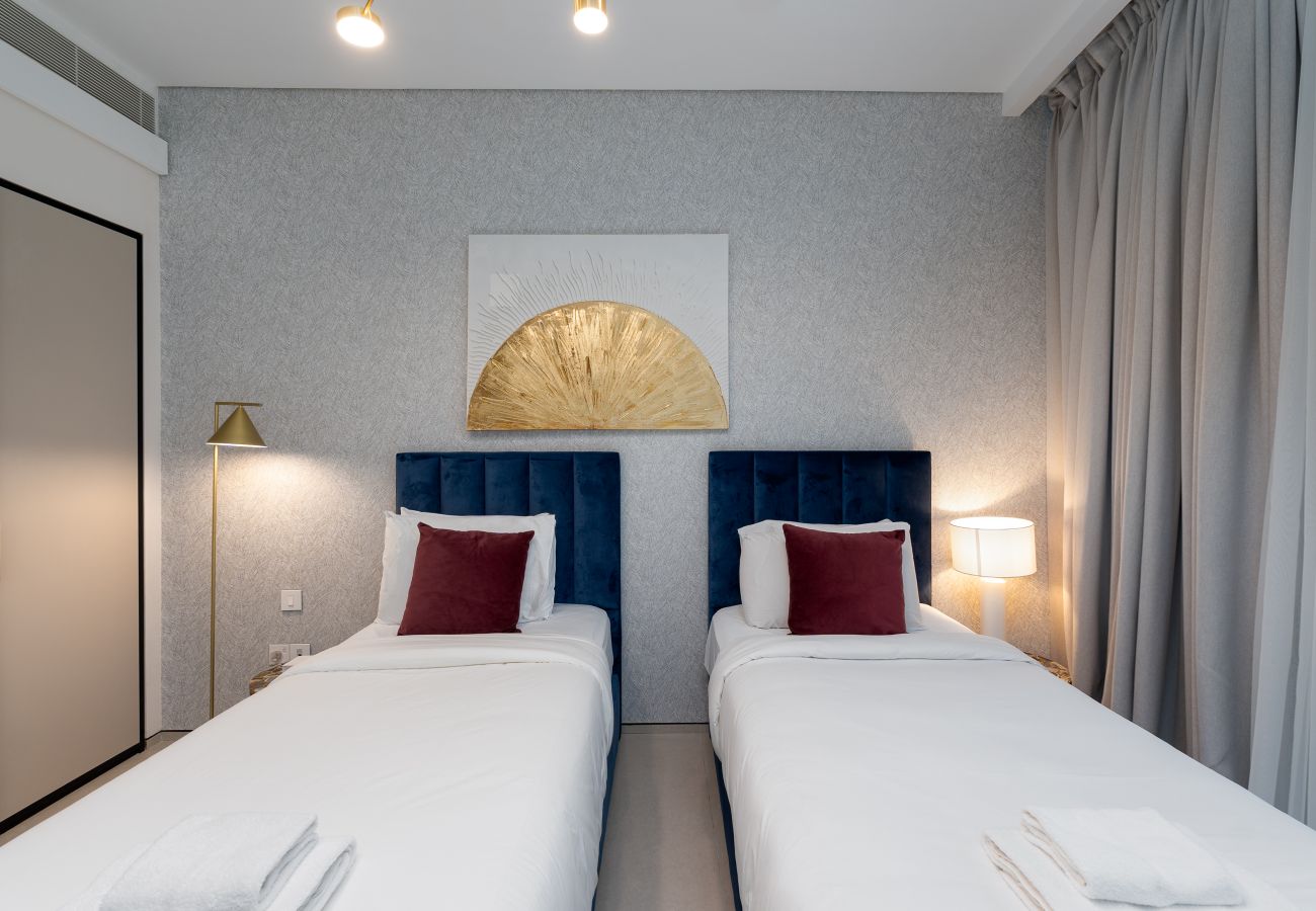 Apartment in Dubai - Elegant Address JBR 3BR w/ Beach Accesss