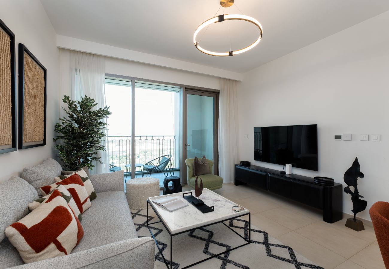 Apartment in Dubai - Sleek 2BR at Downtown, Close to Dubai Mall