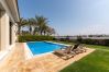 Villa in Dubai - Beachfront 6BR Villa w/ Private Pool at the Palm