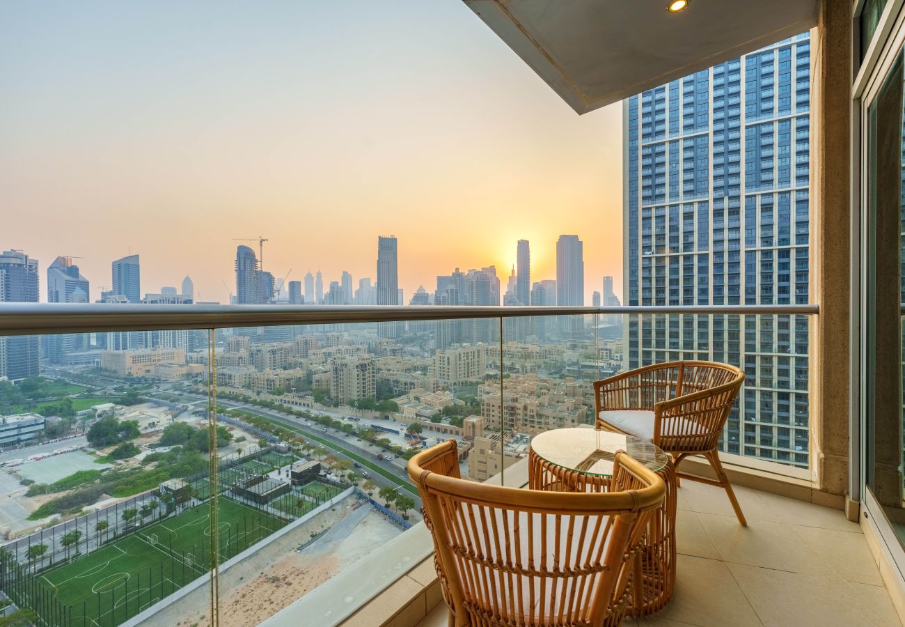 Apartment in Dubai - Chic 2BR Downtown Haven w/ Balcony & City Views