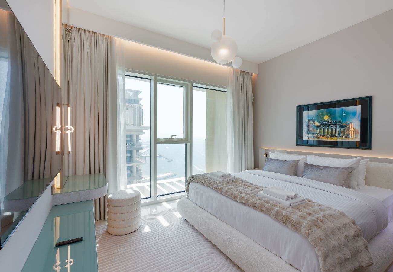 Apartment in Dubai - Prime 1BR Emaar Beachfront w/ Beach Access 