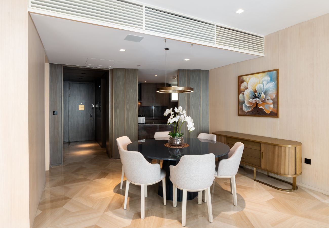 Apartment in Dubai - Spacious Beachside 2BR+M at FIVE Palm Jumeirah