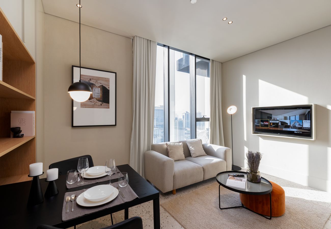 Studio in Dubai - Prime Studio w/ Burj Views Near Downtown and Canal