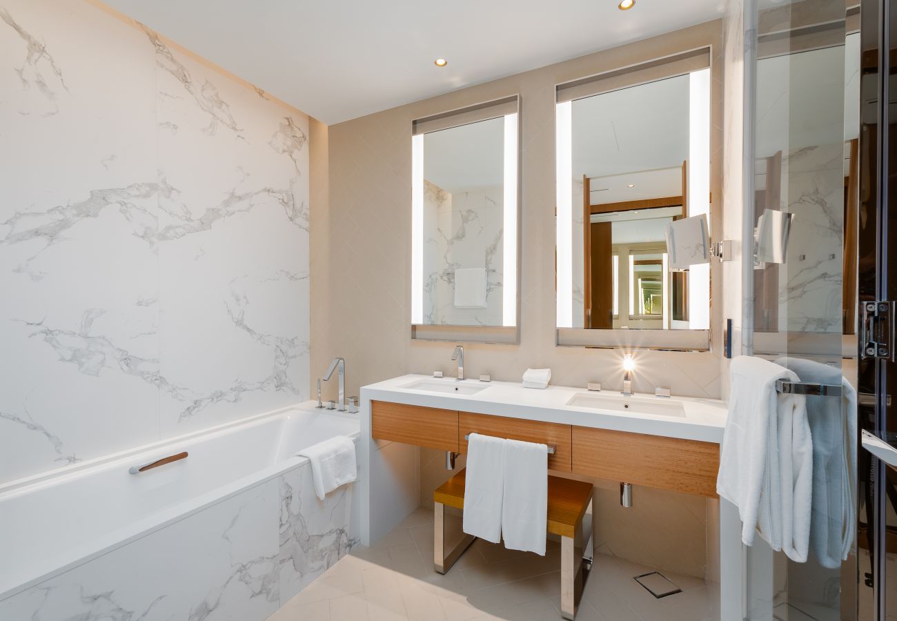 Apartment in Dubai - Address Dubai Opera 2BR | Walk to Mall, Burj Khalifa & Opera	